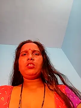 Snapshot of reemacouple007 chatting on 19, 12, 2025 reemacouple007 online show from 19, 12, 2025