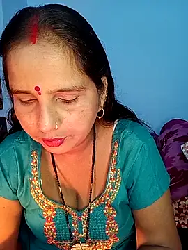 Snapshot of reemacouple007 chatting on 14, 11, 2025 reemacouple007 online show from 14, 11, 2025