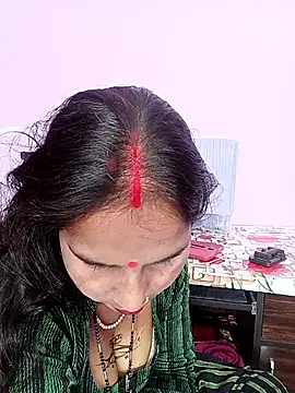 reemacouple007 online show from 4, 2, 2026