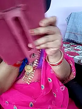 reemacouple007 online show from 9, 4, 2026