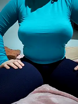 Elaa Su online show from 8, 3, 2026