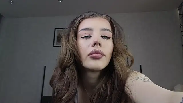 dolly ll online show from 22, 3, 2025