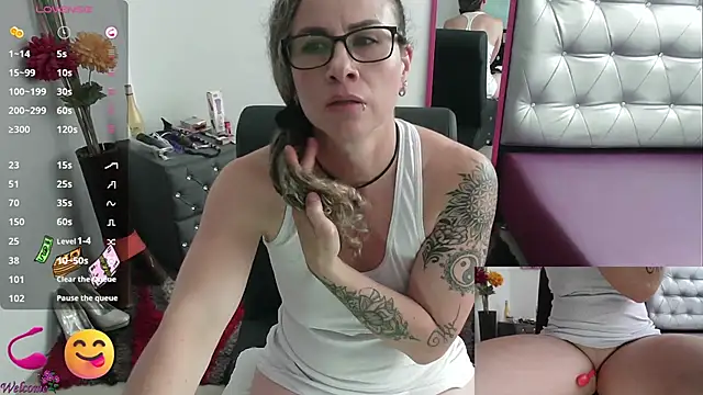 ViickySexy online show from 17, 2, 2025