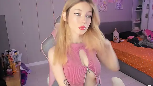 Aliceblush online show from 13, 3, 2025