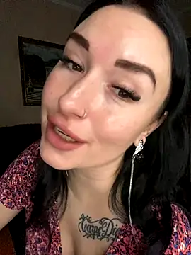 Roxana Bell online show from 2, 12, 2025