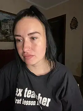 Roxana Bell online show from 5, 6, 2026