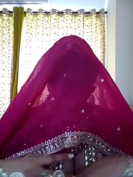 Snapshot of Blossam_07 chatting on 2, 11, 2025 Blossam 07 online show from 2, 11, 2025