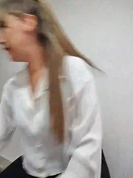 tata laima   online show from 13, 11, 2025