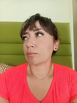 Snapshot of tata_laima__ chatting on 23, 4, 2026 tata laima online show from 23, 4, 2026