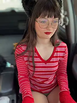 Snapshot of urpuppymoon chatting on 14, 2, 2026 urpuppymoon online show from 14, 2, 2026