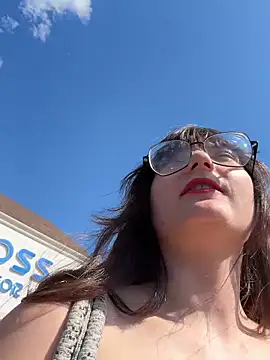 urpuppymoon online show from 22, 4, 2026