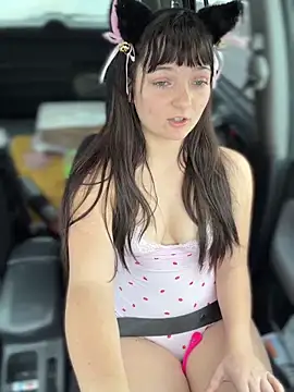 Snapshot of urpuppymoon chatting on 3, 2, 2026 urpuppymoon online show from 3, 2, 2026