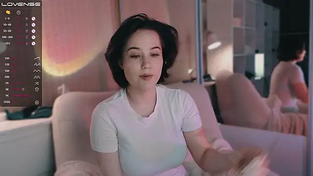 LissaLarsson  online show from 4, 12, 2024