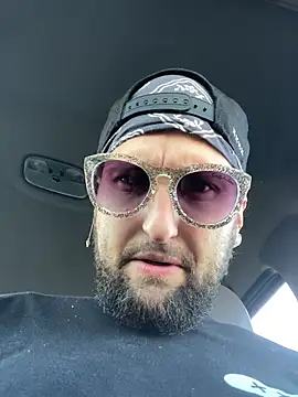BobbyQ29 online show from 8, 7, 2026