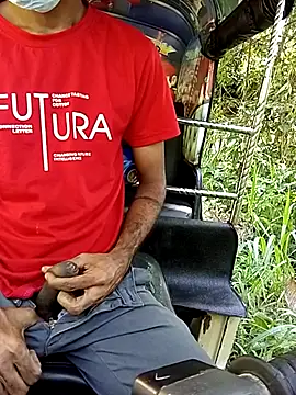 DulajThushara2468 online show from 23, 12, 2025