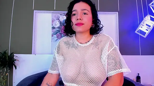 Snapshot of Alexxxholy chatting on 24, 2, 2025 Alexxxholy online show from 24, 2, 2025