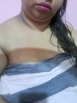 Snapshot of Ravina_patil1 chatting on 18, 7, 2026 Ravina patil1 online show from 18, 7, 2026