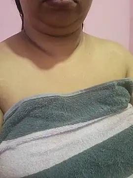Snapshot of Ravina_patil1 chatting on 28, 6, 2026 Ravina patil1 online show from 28, 6, 2026