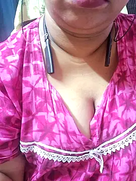 Ravina patil1 online show from 18, 9, 2025