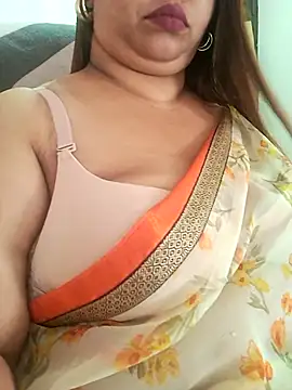 Snapshot of Ravina_patil1 chatting on 27, 6, 2026 Ravina patil1 online show from 27, 6, 2026
