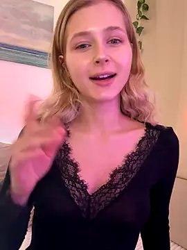 LunaRase online show from 16, 10, 2025