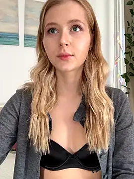 LunaRase online show from 9, 10, 2025