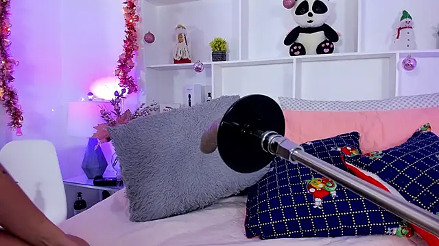 SophyRuiz  online show from 5, 12, 2024