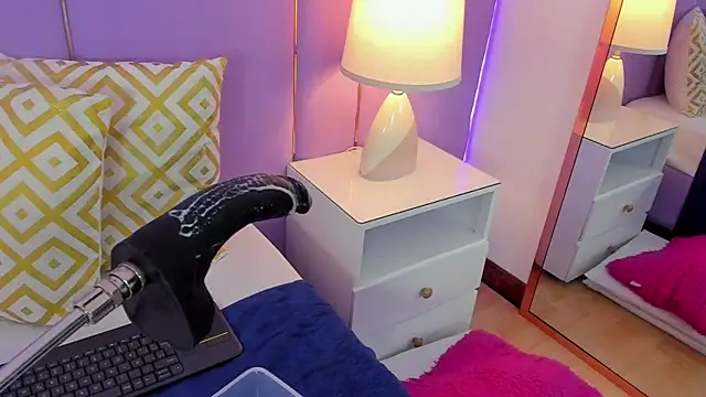 SophyRuiz  online show from 9, 2, 2026