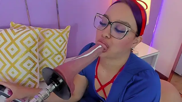 SophyRuiz  online show from 14, 3, 2026