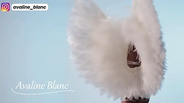 Avaline Blancx online show from 24, 2, 2025