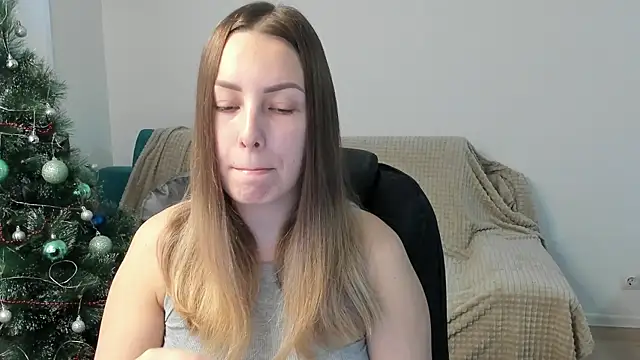 Mia shy1 online show from 18, 12, 2025