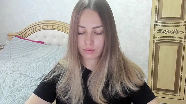 Mia shy1 online show from 14, 11, 2025