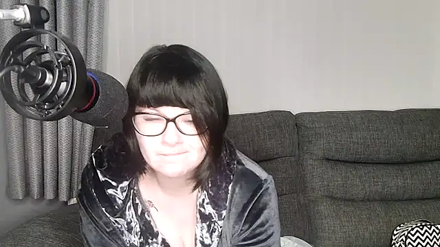 SquirtingIrishShannon online show from 4, 2, 2025