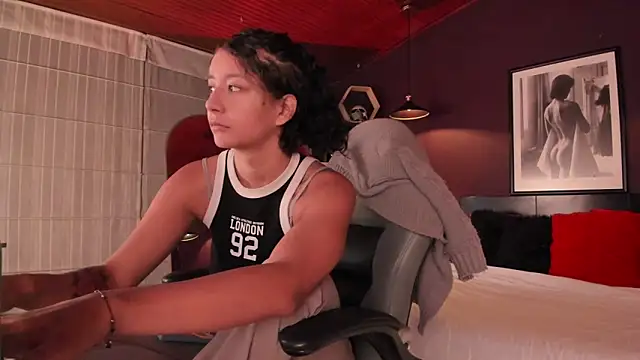 Moony 14 online show from 8, 4, 2026