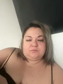 MikyVesela online show from 2, 4, 2026