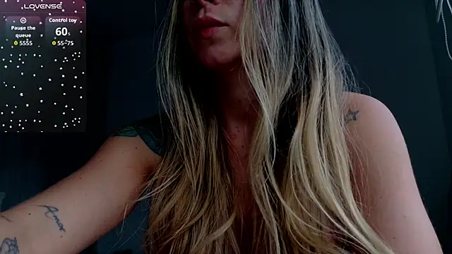 Snapshot of _arianalzate_ chatting on 11, 6, 2026 arianalzate online show from 11, 6, 2026