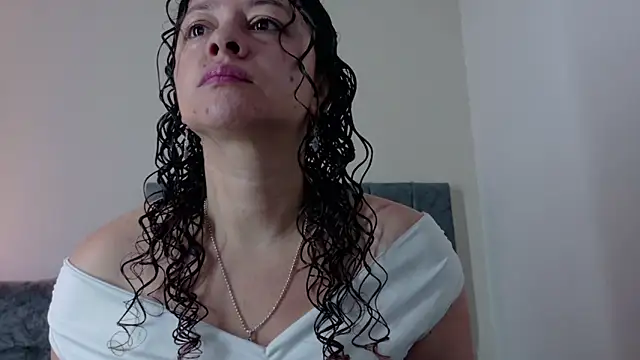 Snapshot of ArtesanaMK chatting on 19, 6, 2026 ArtesanaMK online show from 19, 6, 2026