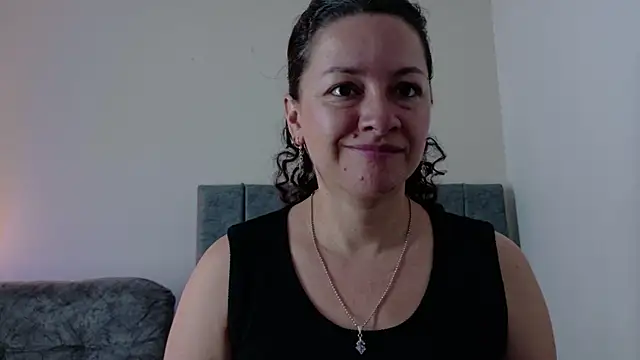 Snapshot of ArtesanaMK chatting on 12, 7, 2026 ArtesanaMK online show from 12, 7, 2026