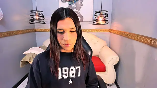 Snapshot of SaraSofia44 chatting on 5, 12, 2025 SaraSofia44 online show from 5, 12, 2025