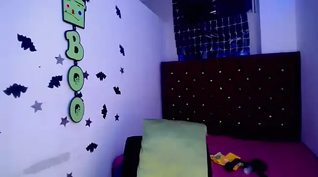 Snapshot of angelinebigcock chatting on 26, 2, 2025 angelinebigcock online show from 26, 2, 2025