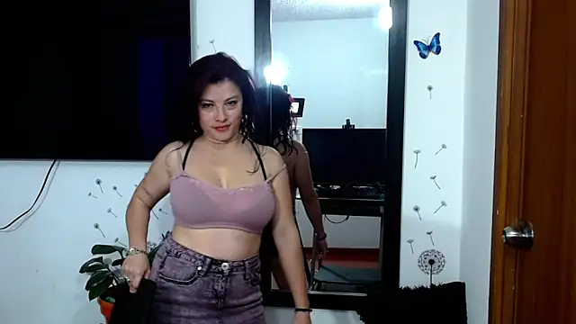 Aliiz 01 online show from 11, 10, 2025