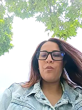 Lena-32 online show from 1, 2, 2025