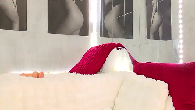 celia chanel online show from 24, 2, 2026