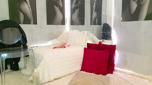 celia chanel online show from 5, 5, 2026