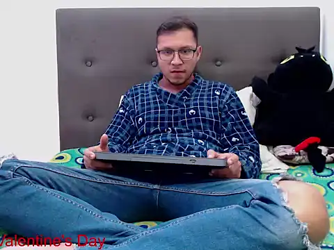 andy loverxx online show from 18, 2, 2026