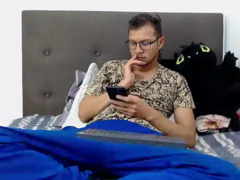 andy loverxx online show from 23, 2, 2026