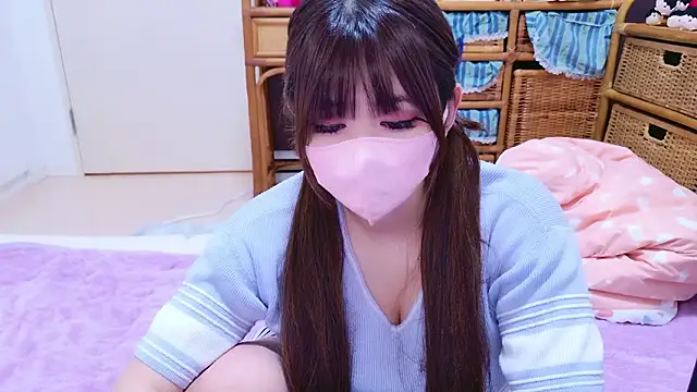 Megu Melon online show from 6, 10, 2025