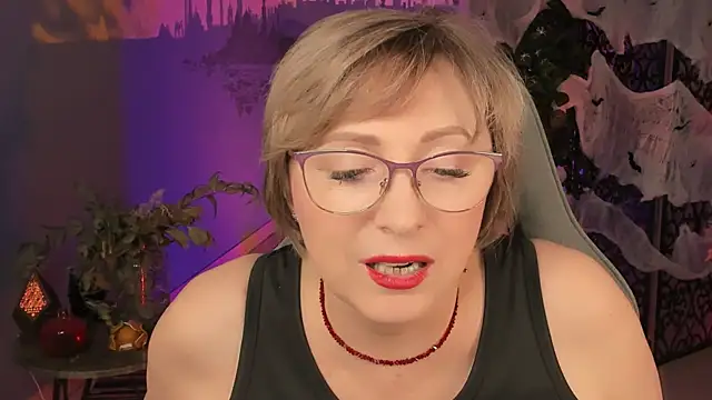 Snapshot of sugar_vivien chatting on 19, 10, 2025 sugar vivien online show from 19, 10, 2025