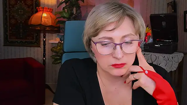 Snapshot of sugar_vivien chatting on 6, 3, 2025 sugar vivien online show from 6, 3, 2025