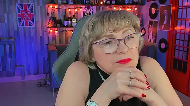 Snapshot of sugar_vivien chatting on 13, 3, 2025 sugar vivien online show from 13, 3, 2025